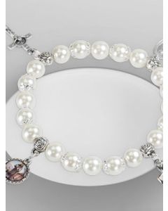 Bracelet with various motifs and Saint Francis, pearl crystal. Elastic