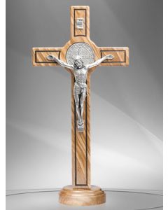 Cruz de San Benito en madera de sobremesa