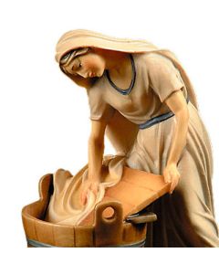 Washerwoman - Highlander Nativity (carved in wood)